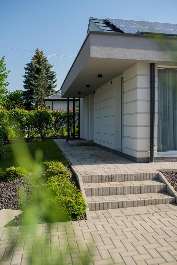 Twins Villa *